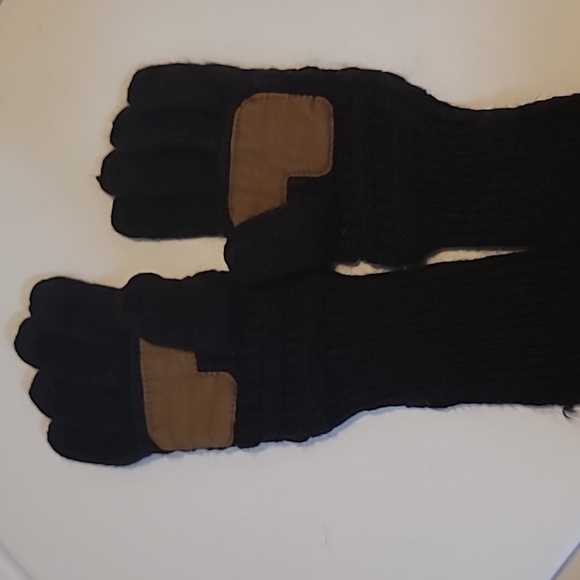 C.C Exclusives Soft Stretch Cable Knit Messy Bun Ponytail Beanie Winter Hat - Picture 2 of 3